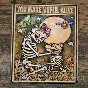 Mouse Pad You‎ Make Me Feel Alive Skeletons